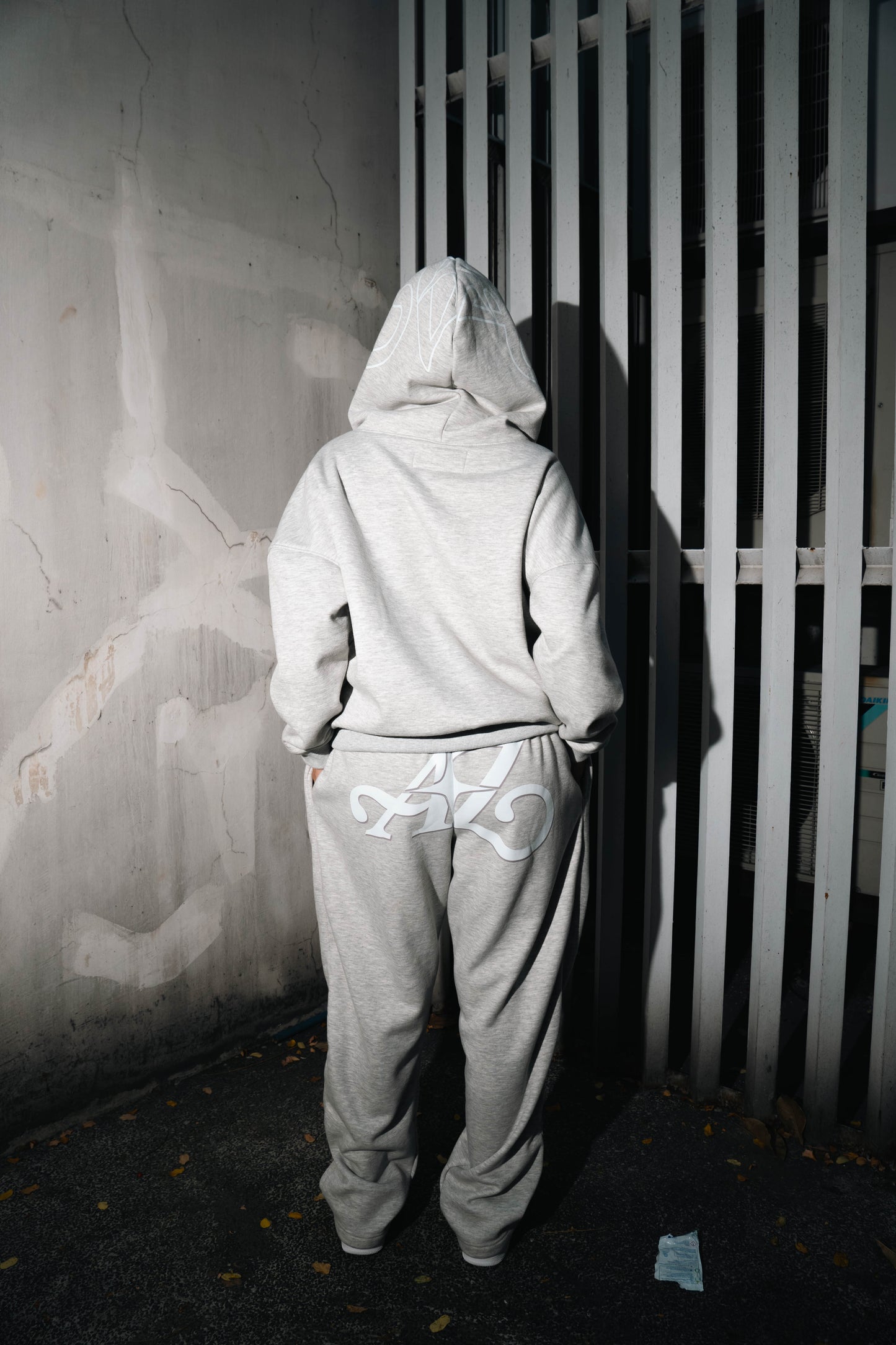 A-Z Signature Sweatpants (Heather Gray)